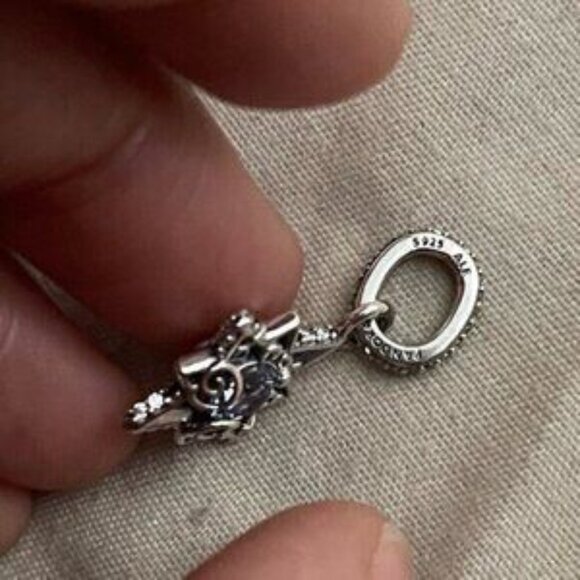 Pandora Disney Cinderella Blue Star Pendant - Picture 6 of 7